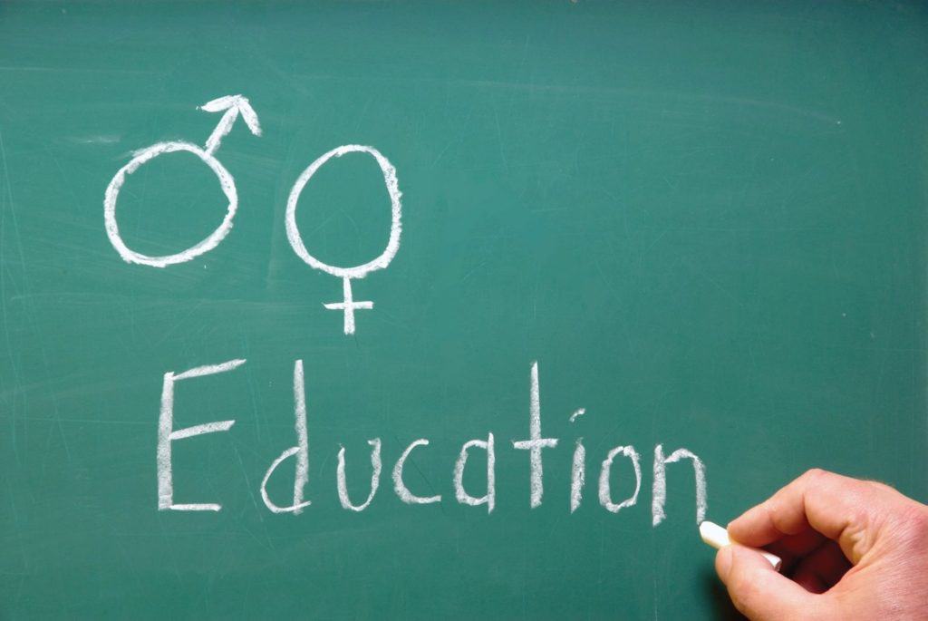 Vì sao cần giáo dục giới tính cho trẻ