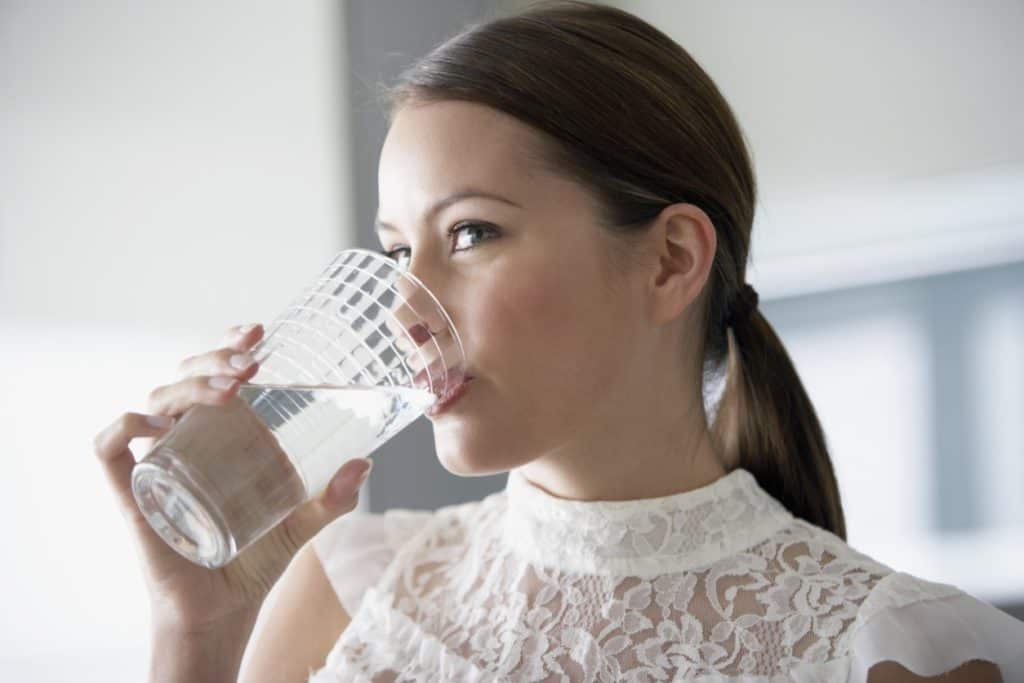 Uống nước liệu có giảm cân?