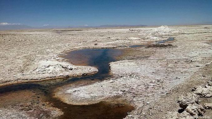 Ô nhiễm đất ở sa mạc Atacama ở Chile