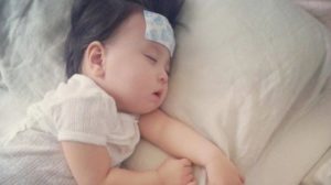 Nguyên nhân sốt vi rút ở trẻ, dấu hiệu và cách điều trịNguyên nhân sốt vi rút ở trẻ, dấu hiệu và cách điều trị