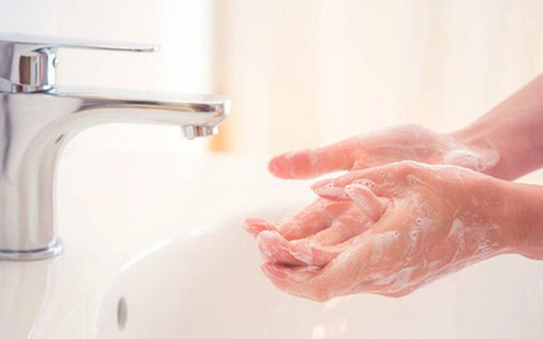 Rửa tay, giữ vệ sinh cá nhân là cách phòng ngừa tốt