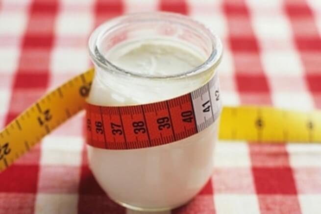 Ăn sữa chua không đường giúp giảm cân hiệu quả