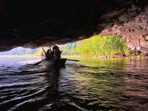 Ngắm nhìn nhũ đá lấp lánh từ hang động Tam Cốc (ảnh sưu tầm) - Du lịch Ninh Bình