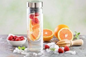 Detox dâu cam dứa - nước detox