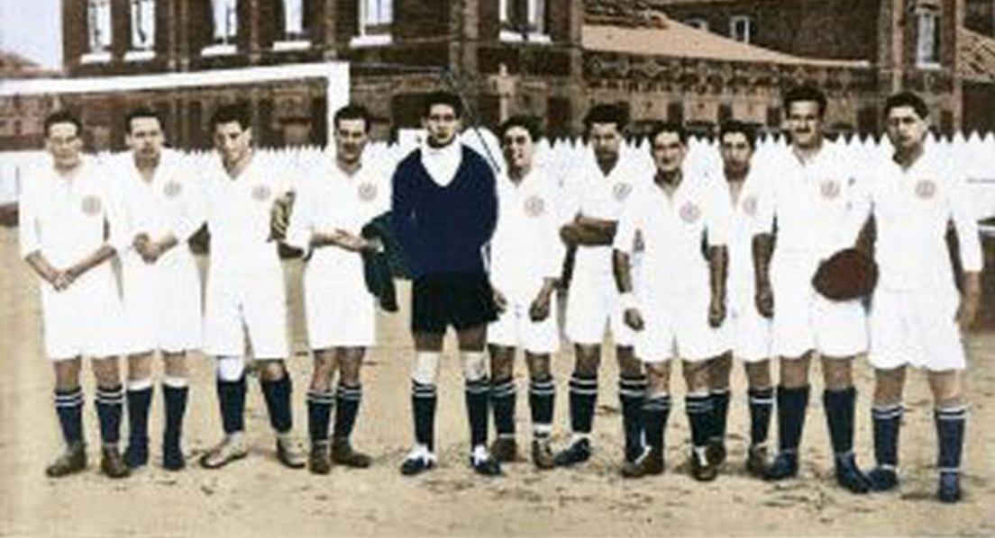 Trang phục của Real Madrid năm 1917 