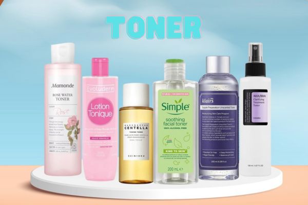 Sử dụng toner để cân bằng và làm mới làn da, bước quan trọng trong chu trình skincare hàng ngày