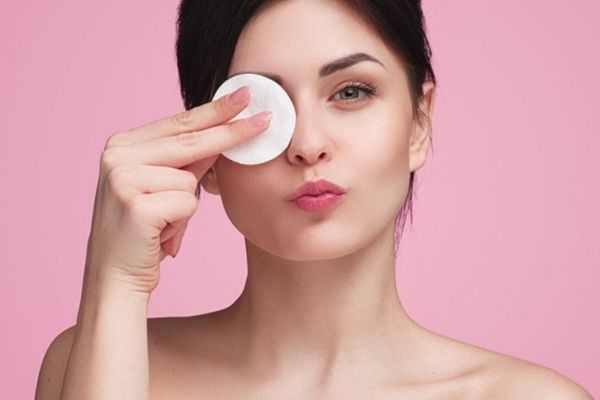 Nước tẩy trang dịu nhẹ làm sạch sâu, làm mới làn da hàng ngày